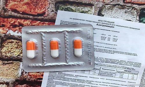 Таблетки Азитромицина используются и в педиатрии для лечения детей старше 6 лет