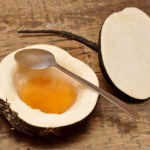 Знакомое с детства народное средство лечения бронхита - сок черной редьки с медом