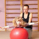 Дыхательная гимнастика способна облегчить состояние ребенка