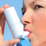 На ранней стадии заболевания достаточно симптоматической терапии в виде применения аэрозолей, снимающих удушье