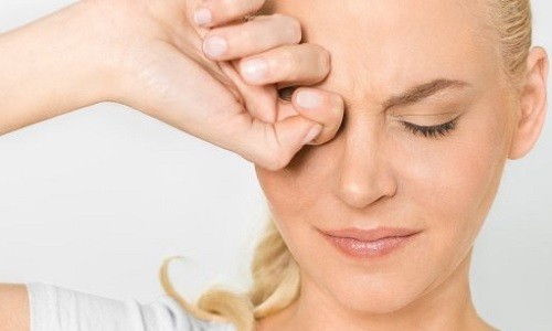 Препарат повышает внутриглазное давление, поэтому необходим его контроль при глаукоме