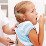 Хрипы в легких и бронхах при прослушивании стетоскопом также являются порказанием для проведения исследований