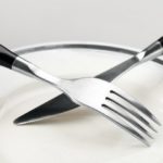 За 8-10 часов до сдачи анализа крови при бронхите врачи советуют отказаться от приема пищи..