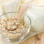 Овес на молоке от бронхита обладает комплексом полезных свойств при лечении заболевания