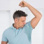 Повышенная потливость также является признаком развития патологии