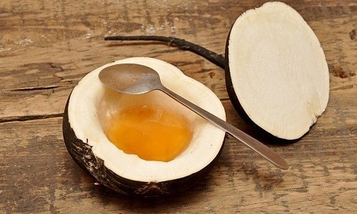 Для лечения бронхита в домашних условиях используют сок редьки с медом