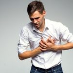 Нередко у больного бронхитом курильщика развивается сердечная недостаточность