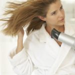 После выхода из парной необходимо надеть махровый халат и обязательно высушить волосы. Время пребывания в бане не должно превышать 30 минут