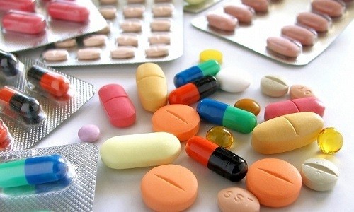 Фармацевтические компании производят большое количество препаратов для лечения бронхита у беременных